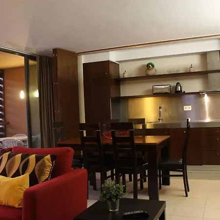 Herdade Dos Salgados 2 Bedrooms T2-12a-1d Is Located Next To The Entrance Of Lagoas Albu * Gale (Albufeira)