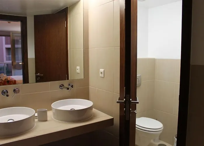 Herdade Dos Salgados 2 Bedrooms T2-12a-1d Is Located Next To The Entrance Of Lagoas Albu * Gale (Albufeira)